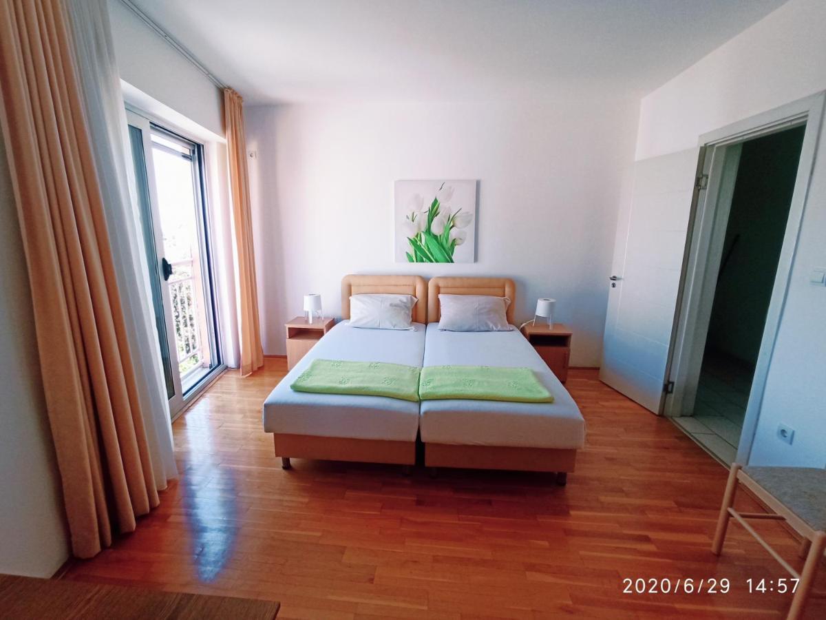 Apartments Mitende Budva Bagian luar foto