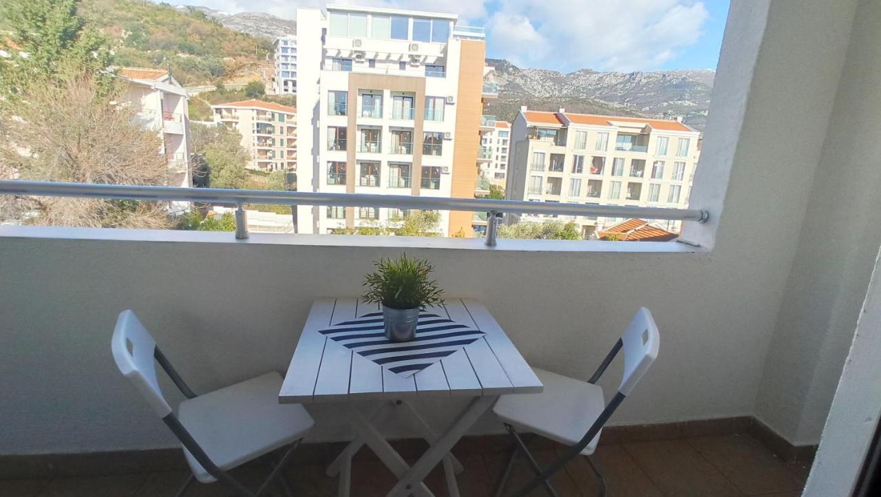 Apartments Mitende Budva Bagian luar foto
