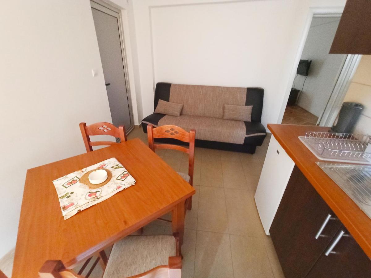 Apartments Mitende Budva Bagian luar foto