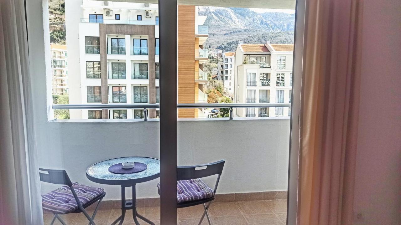 Apartments Mitende Budva Bagian luar foto