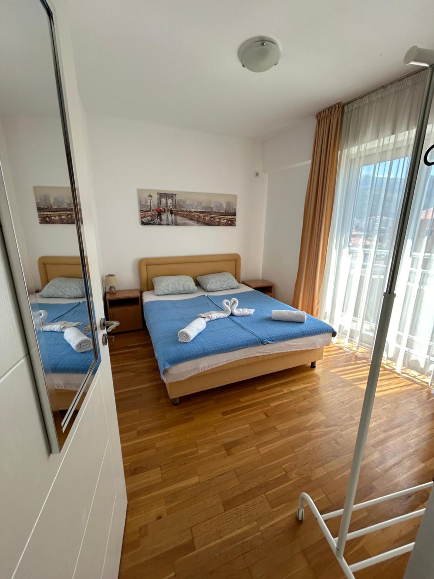 Apartments Mitende Budva Bagian luar foto