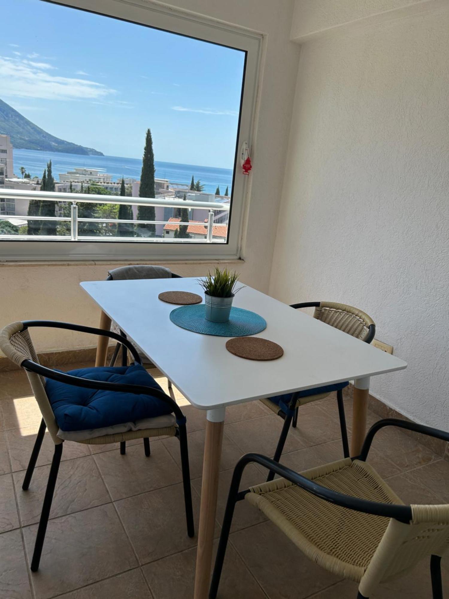 Apartments Mitende Budva Bagian luar foto
